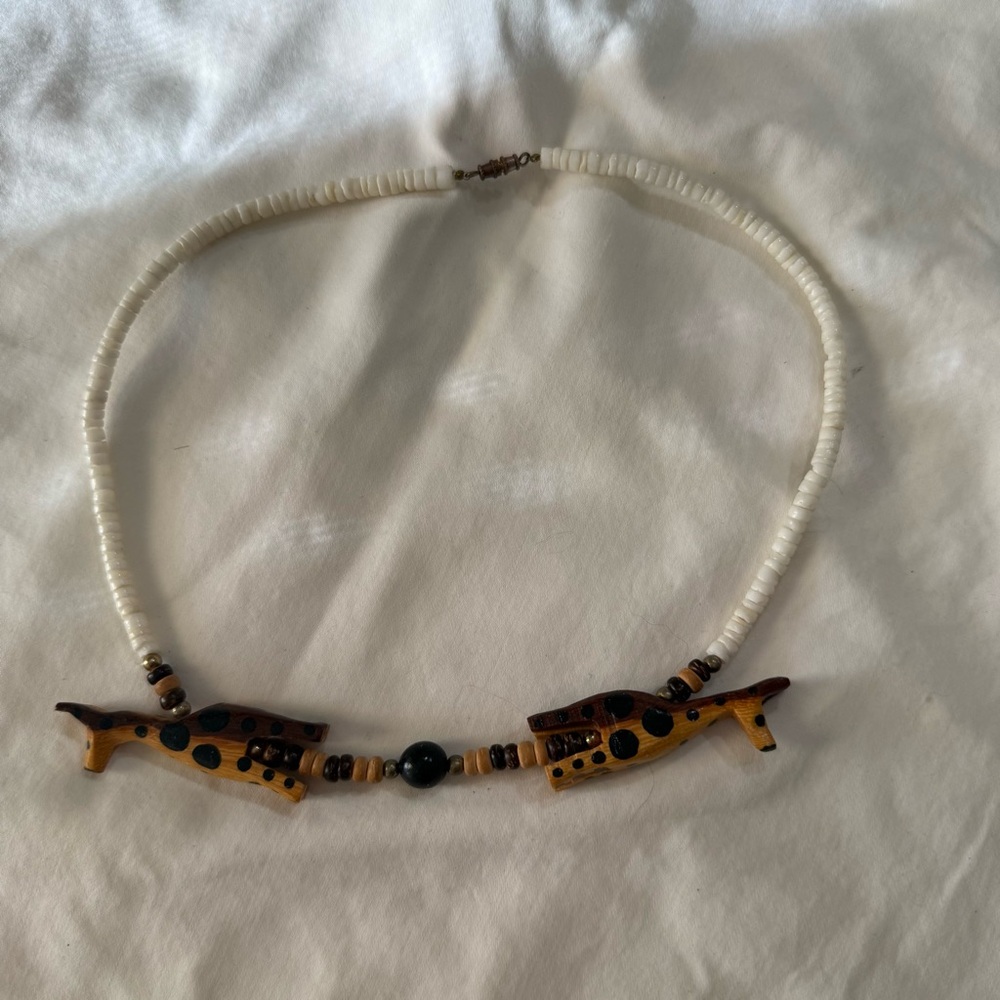 GUC Vintage Beaded Giraffe Necklace.